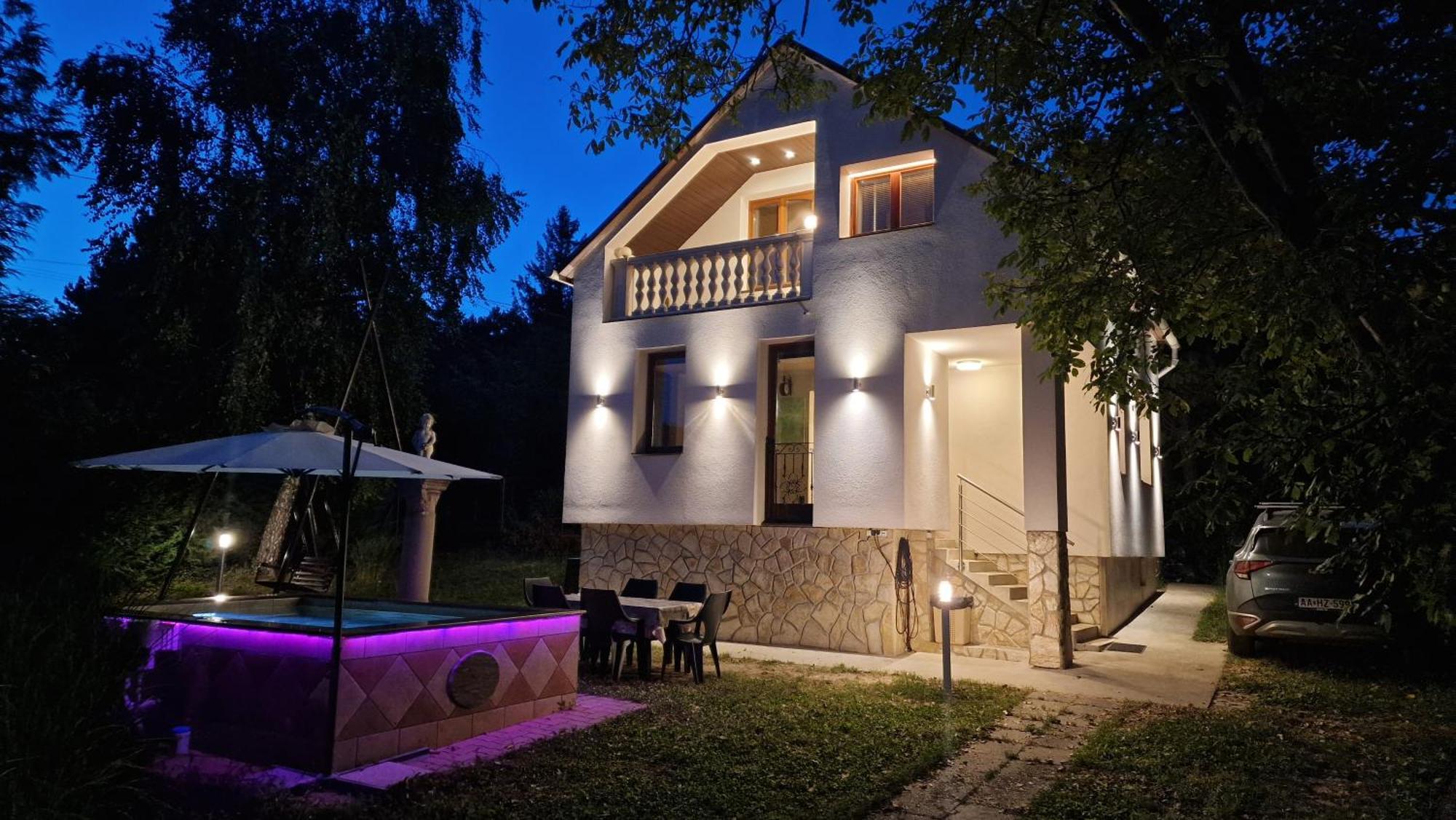 Pilis Hills View Deluxe House With Pool & Ac Near Bp Villa Pilisszentivan Eksteriør bilde